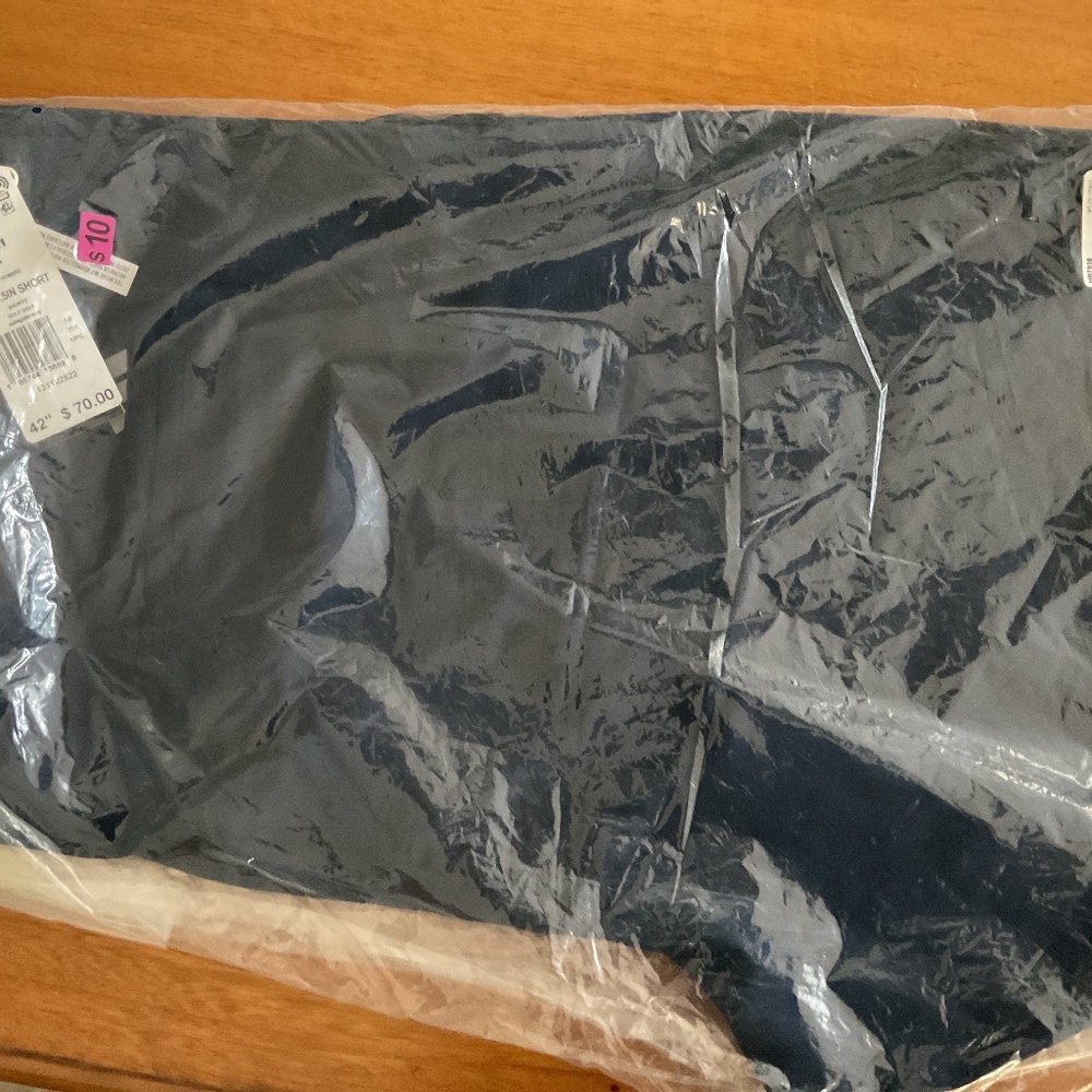 Men’s adidas 42” waist, 8.5” long shorts